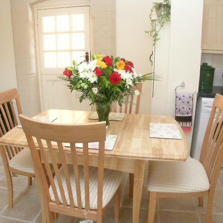 Falstaff Cottage For Up To 5, Stratford Upon Avon Stratford-upon-Avon Exterior foto